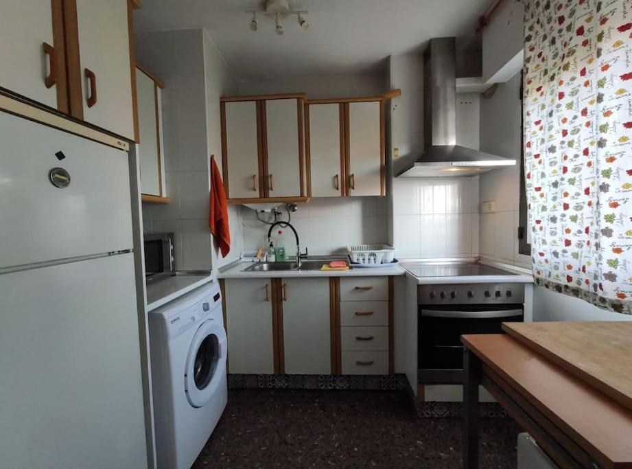 Piso Ideal Con Wifi Parking Y Desayuno Мурсия Экстерьер фото